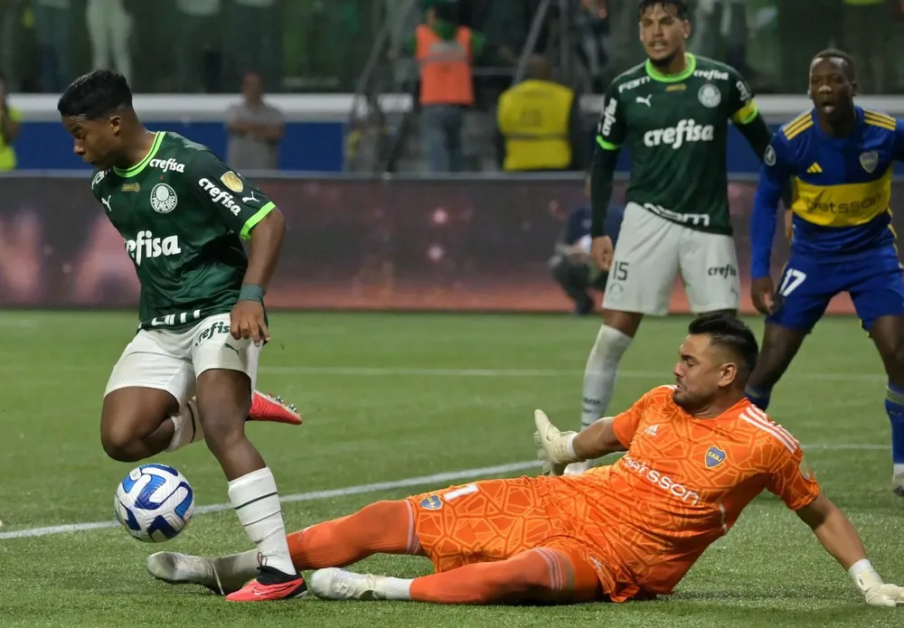 Romero, otra vez el mejor de Boca