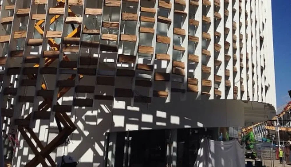 El pabellón de Uruguay en la Expo Milan 2015 en sus trabajos finales