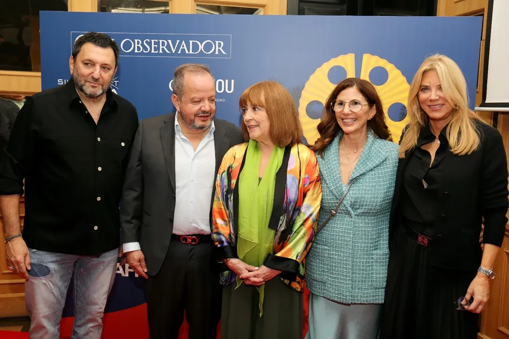 De izquierda a derecha: Gabriel Hochbaum, Fernando Arciniega, Carmen Maura, Calu Cuadrado y Bettina Bulgheroni.