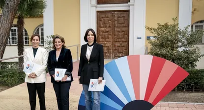 La ministra de Sanidad, Mónica García; la vicepresidenta tercera y ministra para la Transición Ecológica y el Reto Demográfico, Teresa Ribera; y la ministra de Ciencia, Innovación y Universidades, Diana Morant.