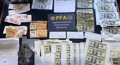 cayo una banda de falsificadores de dolares que abastecia a cuevas del interior