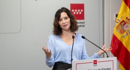 La presidenta de la Comunidad de Madrid, Isabel Díaz Ayuso le responde a Pedro Sánchez por el registro de objetores de conciencia en los casos de aborto.
