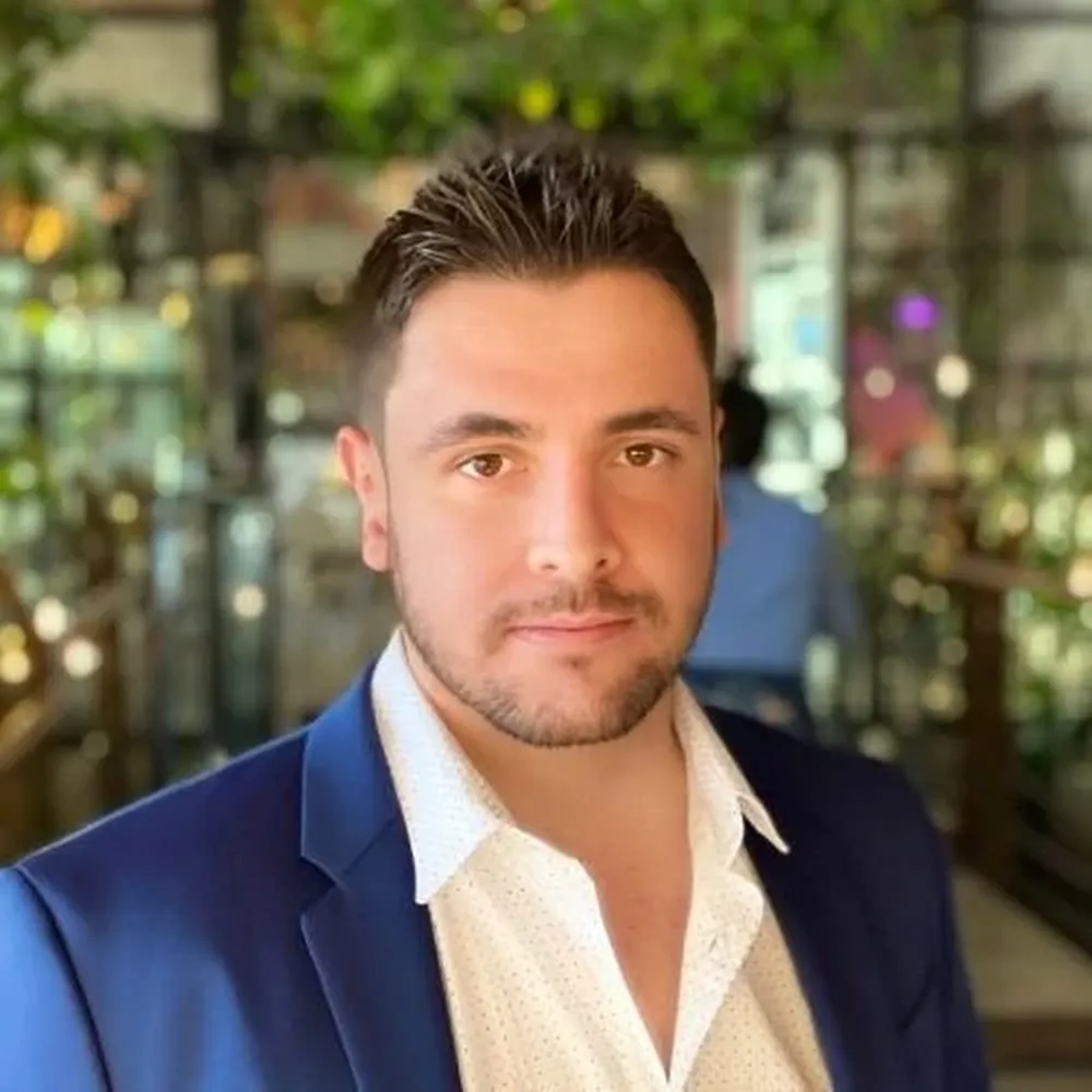 Sergio Granada tiene más de 10 años trabajando para empresas que quieren digitalizarse