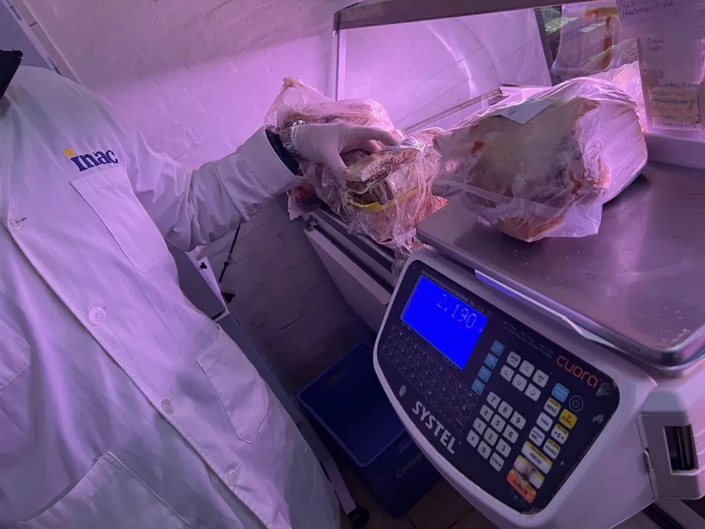 Controles de INAC en carnicerías del interior del país.