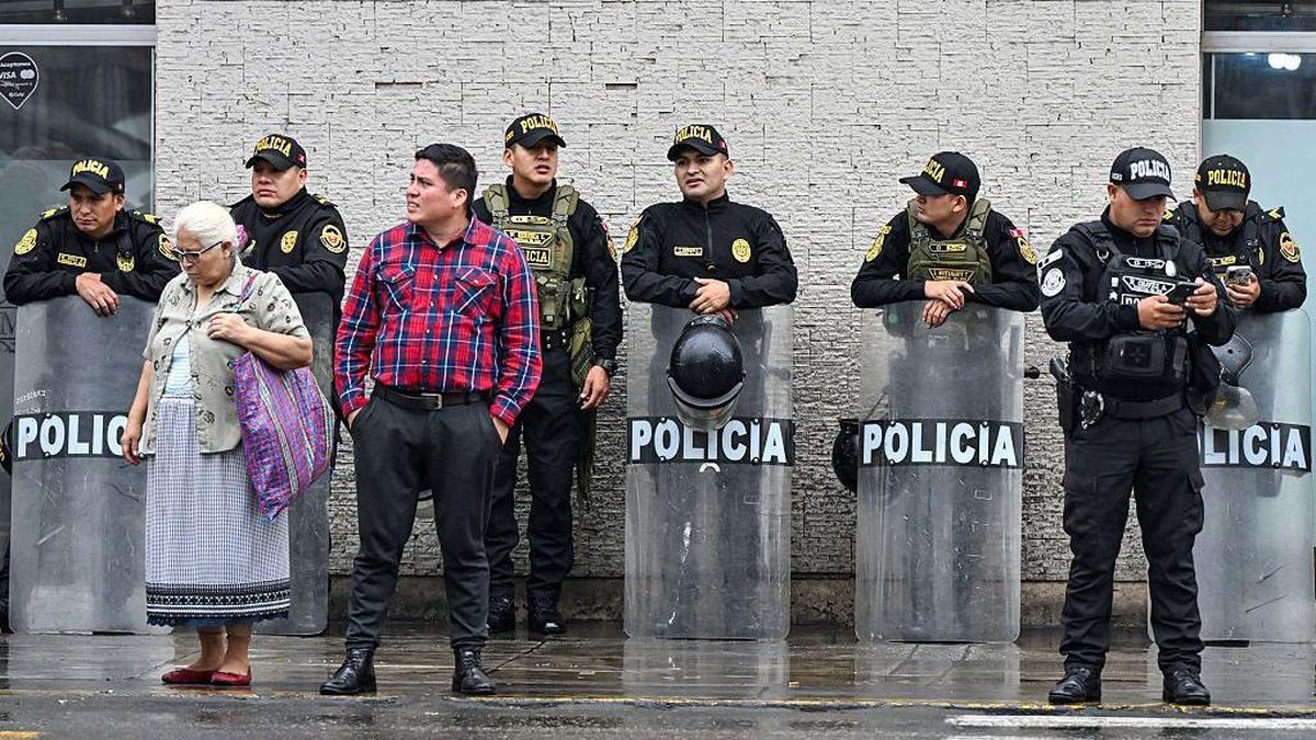 "Si tuviera dinero, me iría del país": cómo la inseguridad y