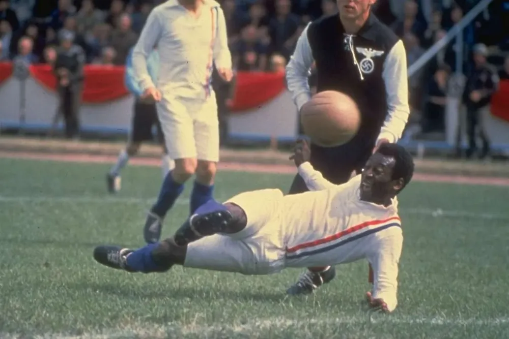 Escape a la victoria (1981)