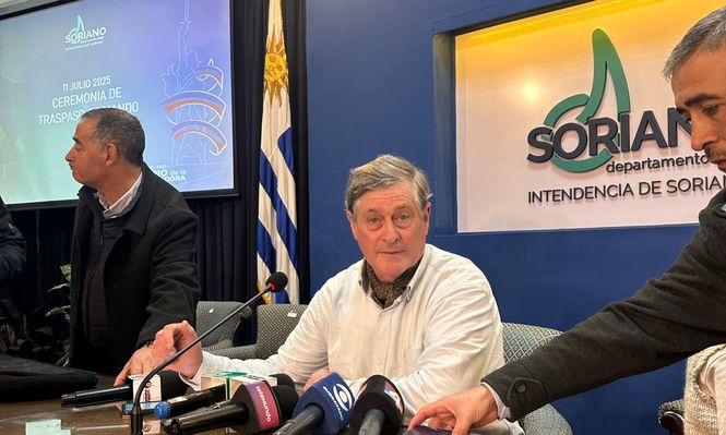 Besozzi asumió en Soriano y elogió a Orsi, agradeció a su familia y prometió un gobierno más tranqui