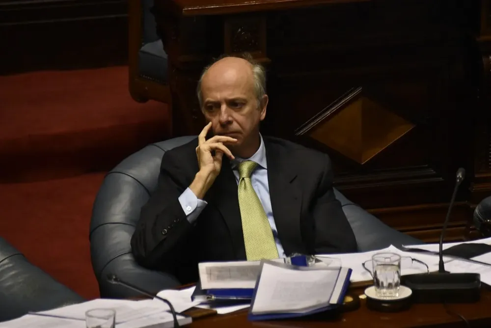 Javier García será convocado a la comisión de Defensa del Senado