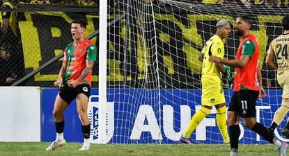 Alexander González celebra el empate 2-2 en Boston River vs Peñarol por la Copa de la Liga