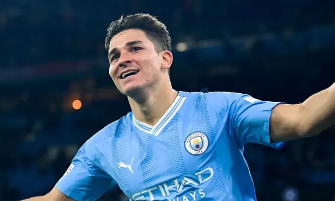 Julian Álvarez en la mira del Real Madrid.