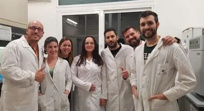 Parte del equipo que elaboró los tests que detectan la presencia del coronavirus