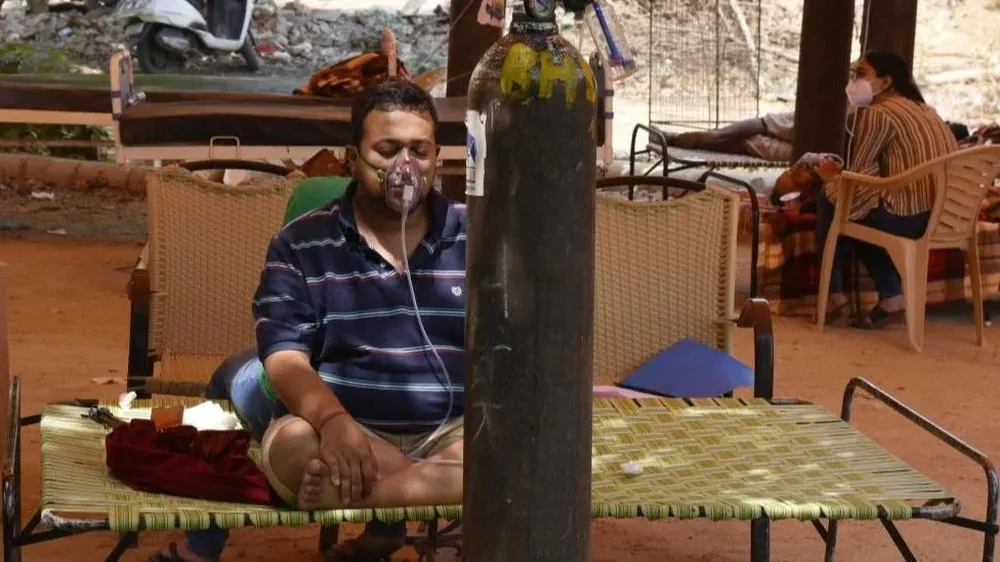 En India vive una sexta parte de la población mundial. Los efectos de su crisis humanitaria pueden dañar toda la economía global.