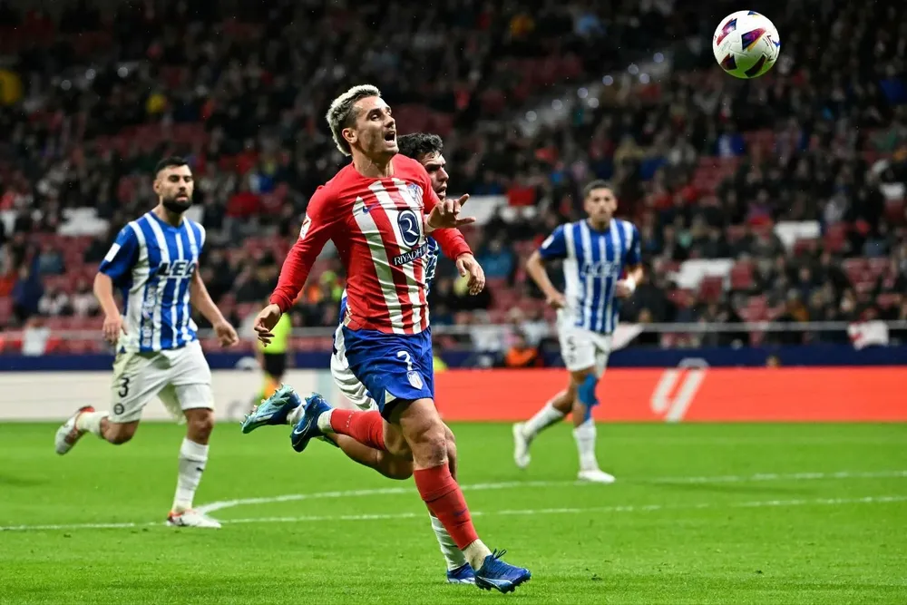 Atleti visita al Alavés.