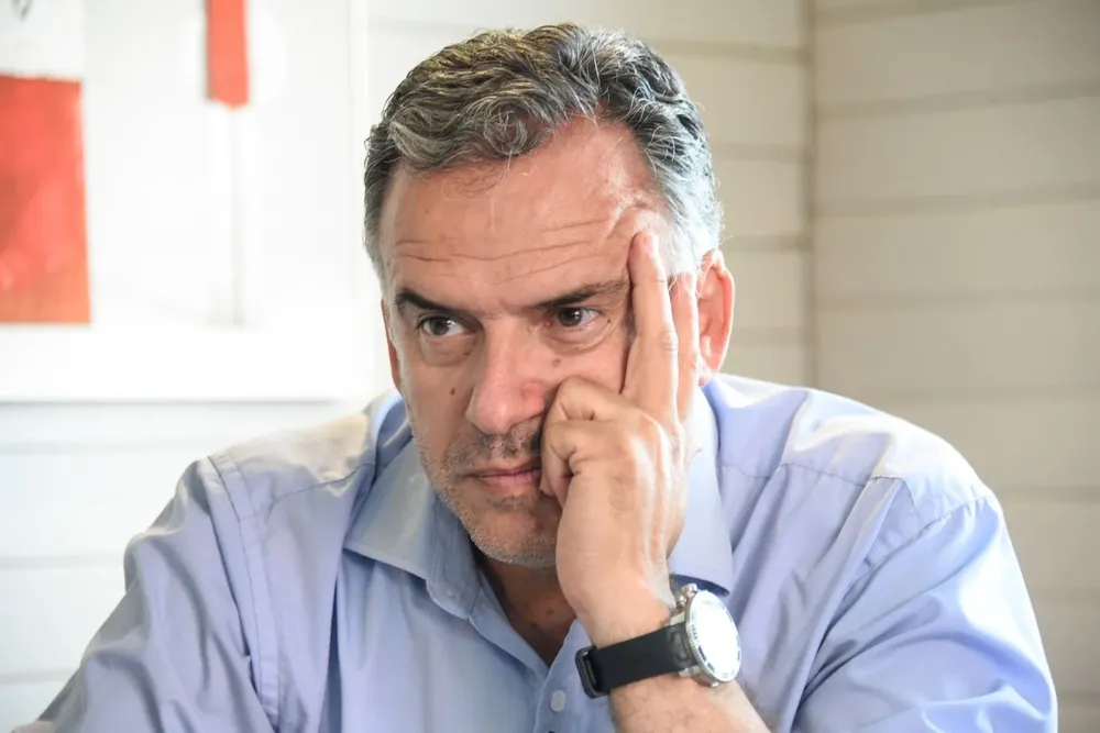 El precandidato e intendente canario Yamandú Orsi en entrevista con El Observador