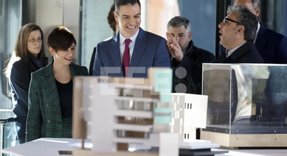 Pedro Sánchez e Isabel Rodríguez en inauguración de la casa de la Arquitectura, en Madrid. EFE