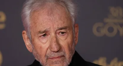 El actor José Sacristán posa en la alfombra rosa previa a la gala de la 38 edición de los Premios Goya.