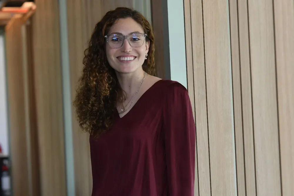 Agustina Sartori, líder de la plataforma de maquillaje virtual uruguaya GlamST