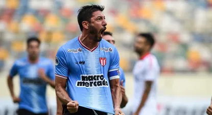 La vigencia de Olivera, el futbolista que tiene escondidos los zapatos de Maradona