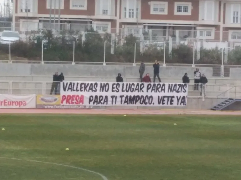 La pancarta contra Zozulya