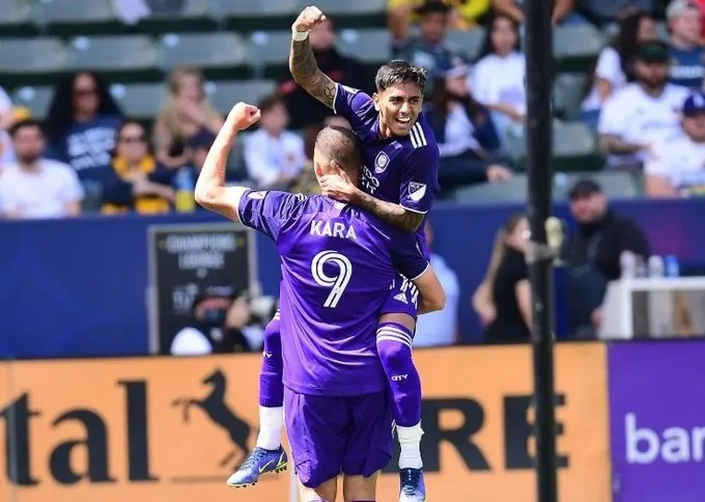Facundo Torres festeja su primer gol en la MLS