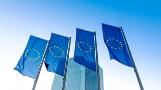 Banderas frente a la sede de la Comisión Europea