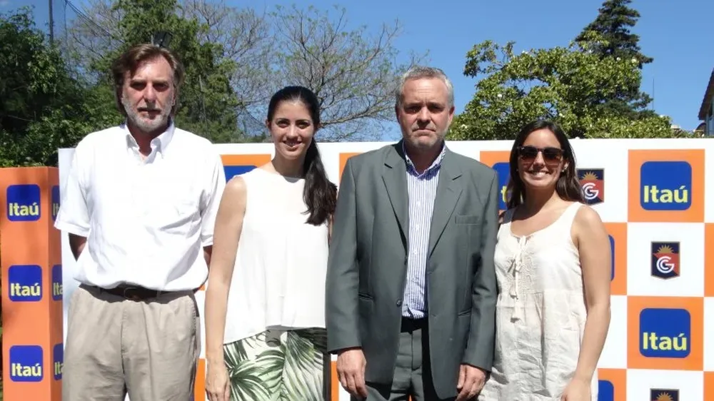 Eduardo Payovich, Lucía Cabanas, Raúl Pérez y Sofía Chuayre