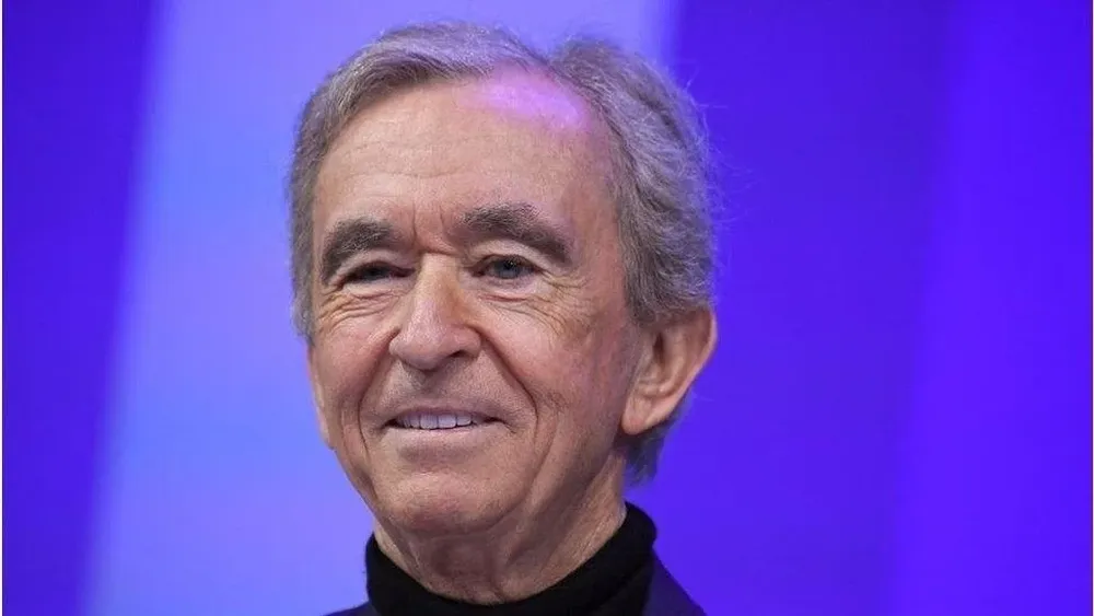 Bernard Arnault es el hombre más rico del mundo según Forbes