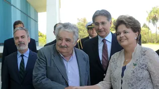 Mujica piensa en “alguna cosita” para evitar baja del dóolar