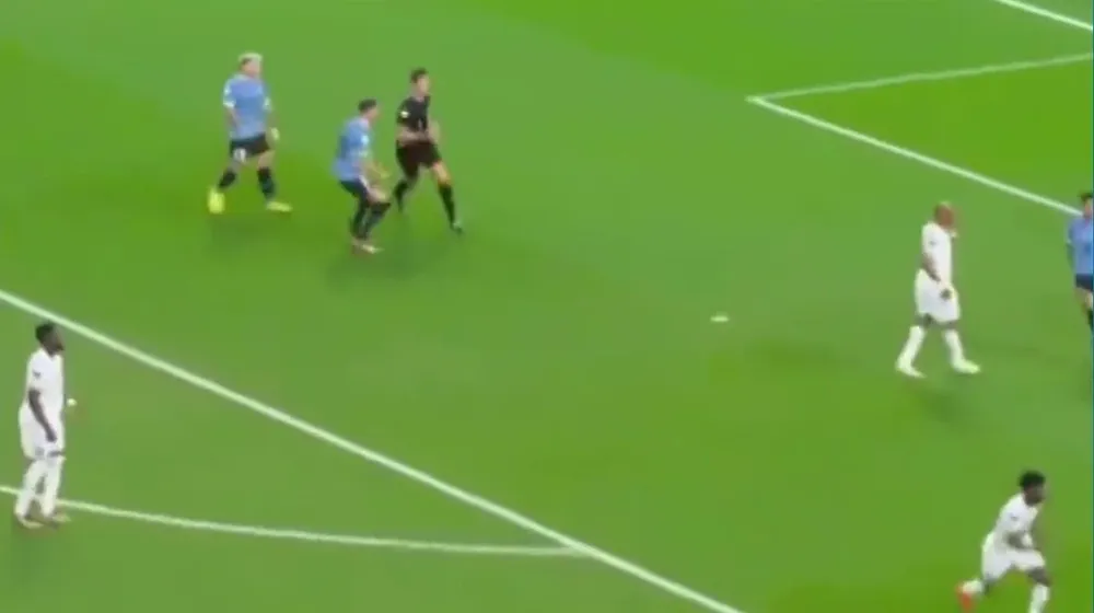 El festejo de Valverde en la cara del juez