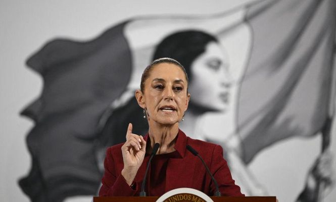 Sheinbaum dice que militares de EEUU no entrarán en México tras reporte de que Trump ordenó al ejército actuar contra los carteles extranjeros