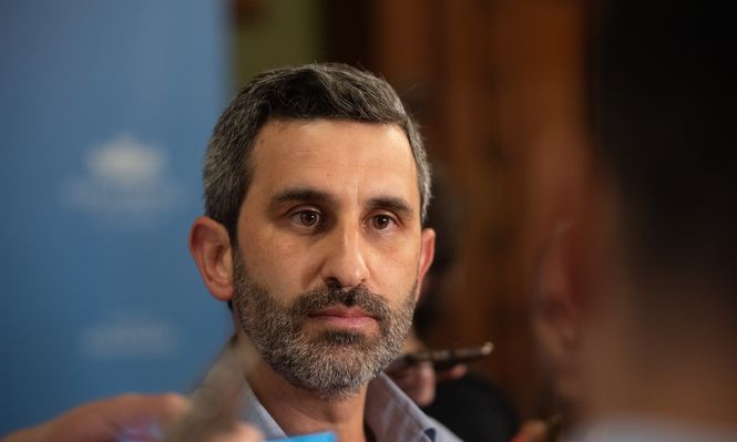 Daniel Caggiani cuestionó críticas de la oposición por combustibles: Algunos andan como caballos desbocados