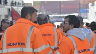 Movilización de los trabajadores de Montecon frente al Ministerio de Trabajo, tras el anuncio de los 150 despidos