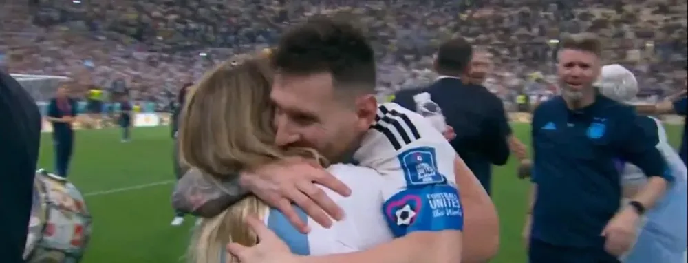 El abrazo de Messi que dio vuelta al mundo