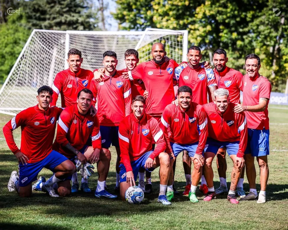 El equipo que ganó el informal de este miércoles, con el DT incluido