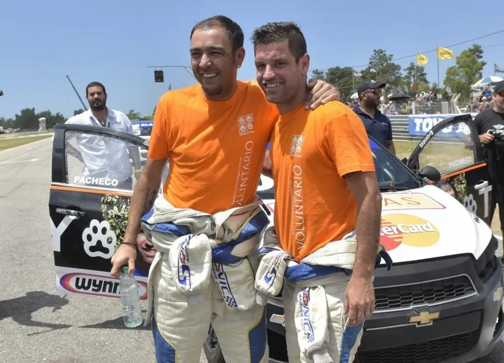 Álvaro Recoba y Tony Pacheco