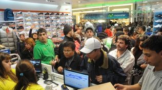 Consumidores de ingresos bajos y jóvenes son los más optimistas