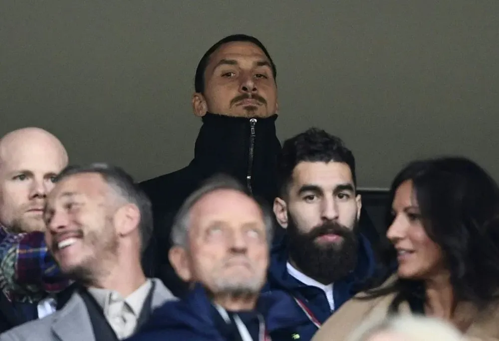 Ibrahimovic fue a ver el partido de ida entre Suecia e Italia en Estocolmo