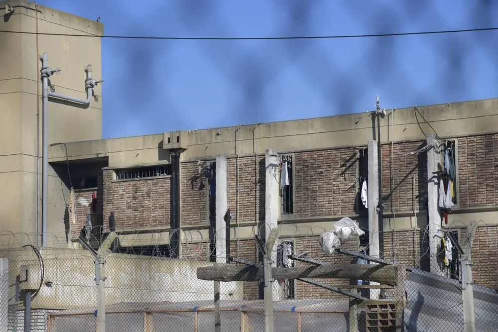 Mataron a un hombre de 37 años en la cárcel de Santiago Vázquez