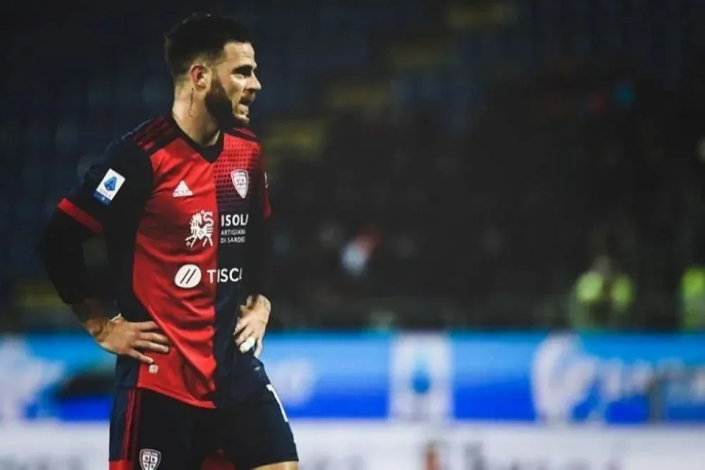 Nández en Cagliari