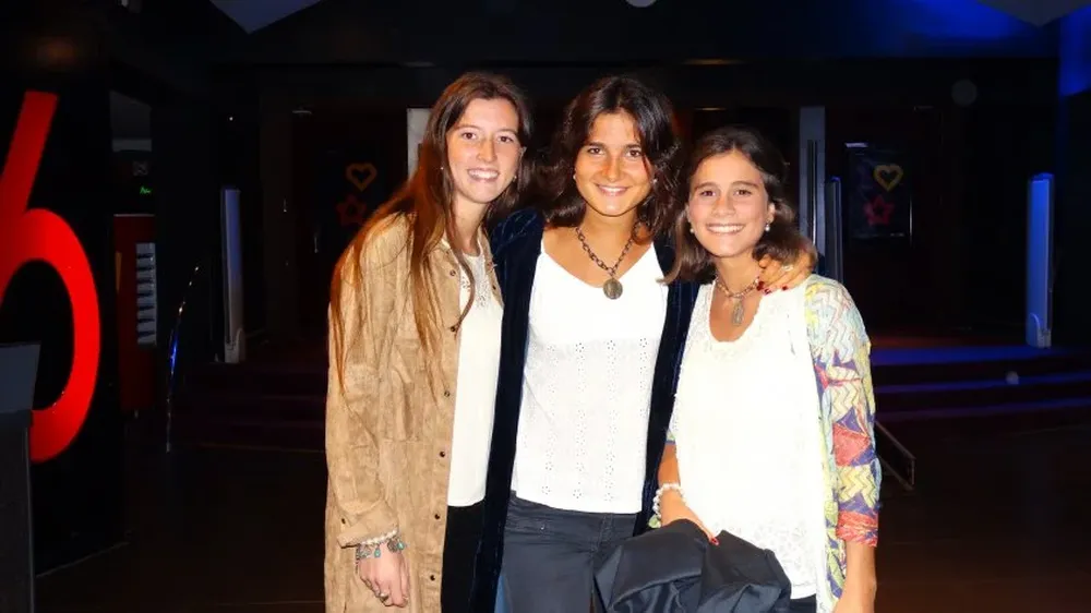 María José Flores, Belén Etchegoyen y Milagros Varela