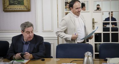 El síndico de Vox en Las Cortes Valencianas, José María Llanos, y el del PP, Juanfran Pérez Llorca. EUROPA PRESS.&nbsp;