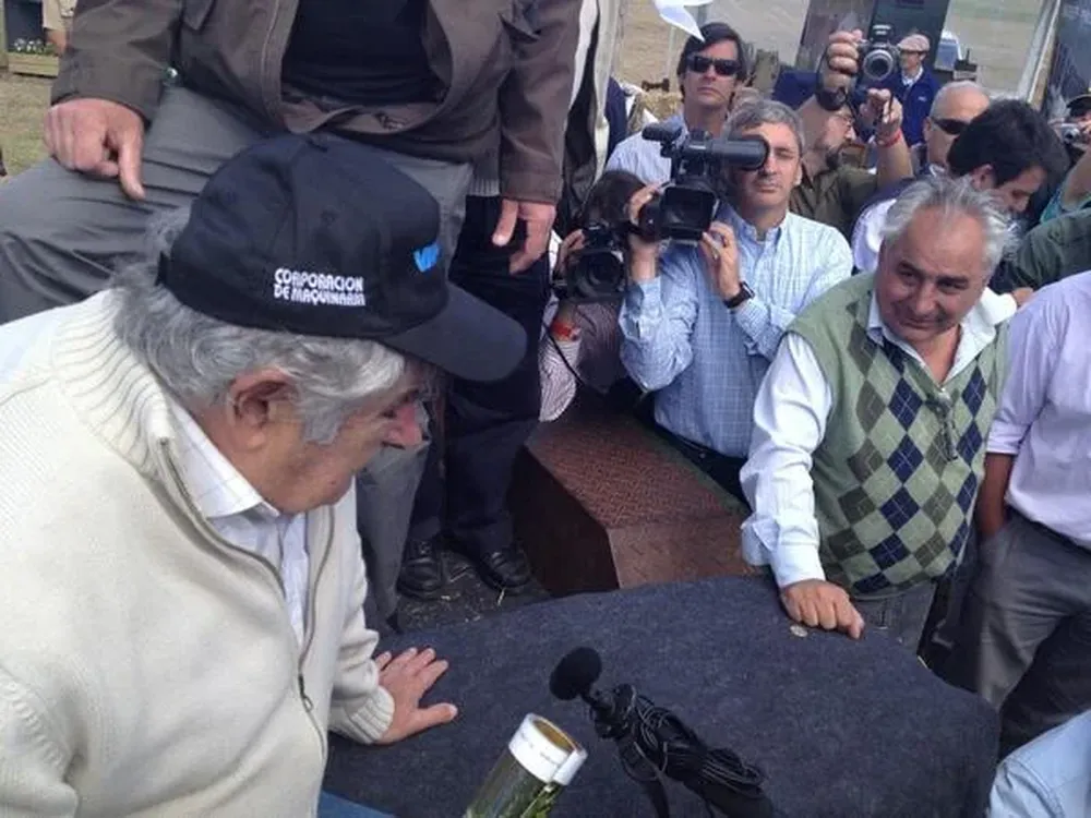 Mujica en un momento de su visita a la Expoactiva