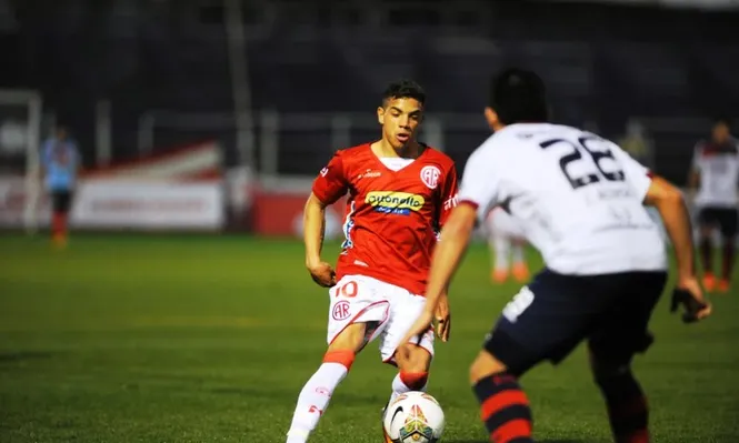 Rentistas goleó a Juventud 3-0