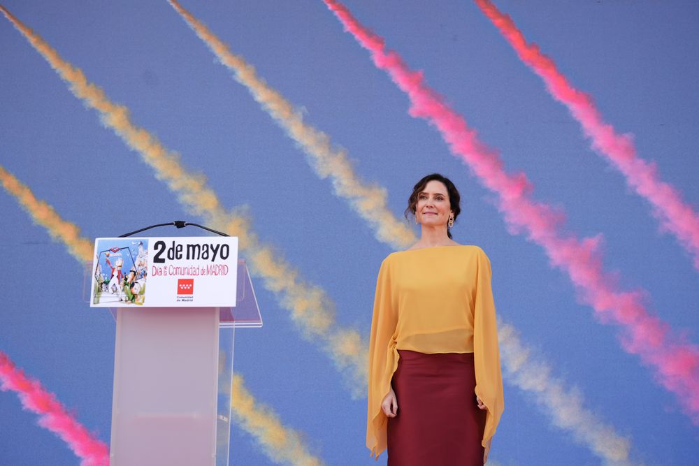 Isabel Díaz Ayuso, presidenta de la Comunidad de Madrid, encabeza el acto por el 2 de mayo.