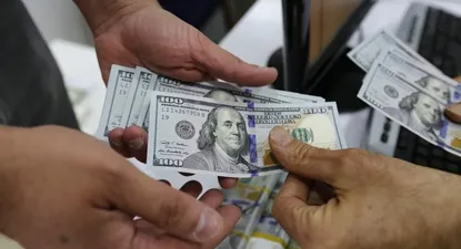 Tras la fuerte corrida, el dólar cae por segunda jornada en Argentina