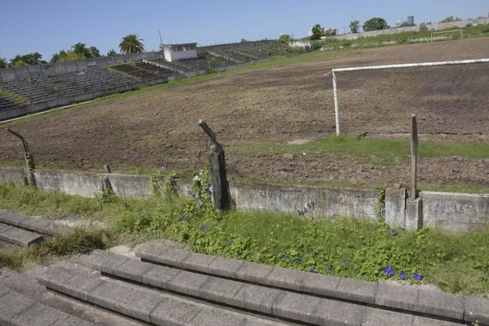 En el Parque Huracán se removió la tierra y en días empiezan a sembrar