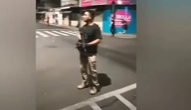Asalto de película paraliza ciudad en Brasil: 30 hombres, explosivos, rehenes y fuga