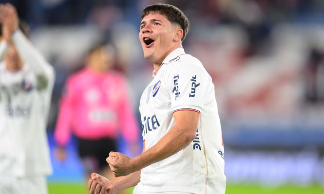 El festejo de Pavel Núñez tras su primer gol en Nacional