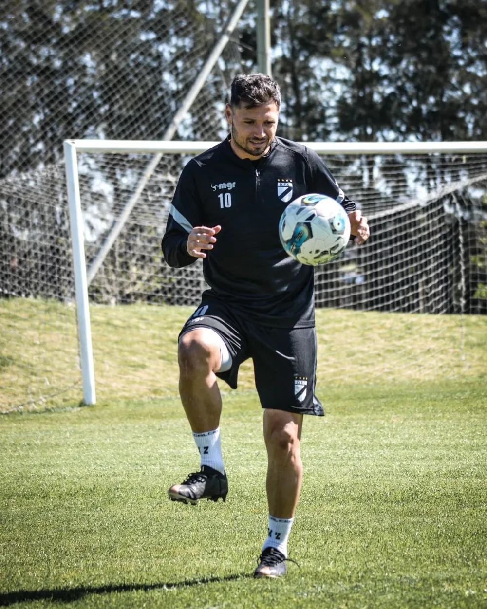 Mauro Zárate debutó en Danubio
