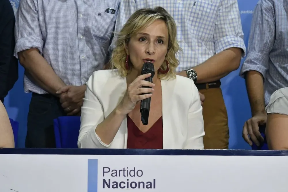 Laura Raffo encabezó una conferencia de prensa la tarde de este miércoles